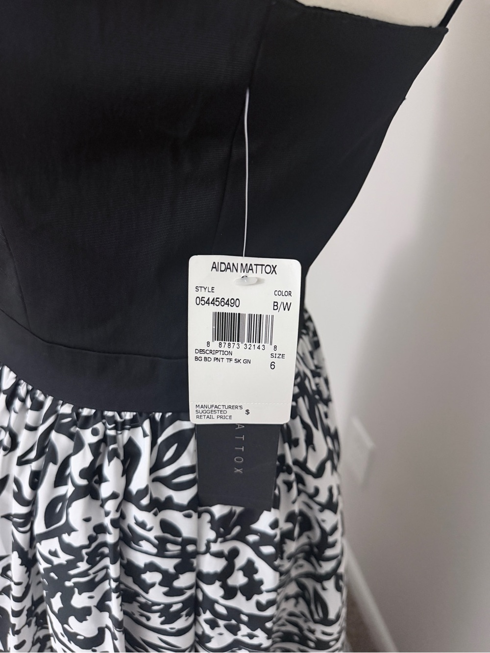 Aidan Mattox Black & White Formal Gown Size 6 NWT Elegant Sweetheart Maxi Dress - Picture 4 of 6